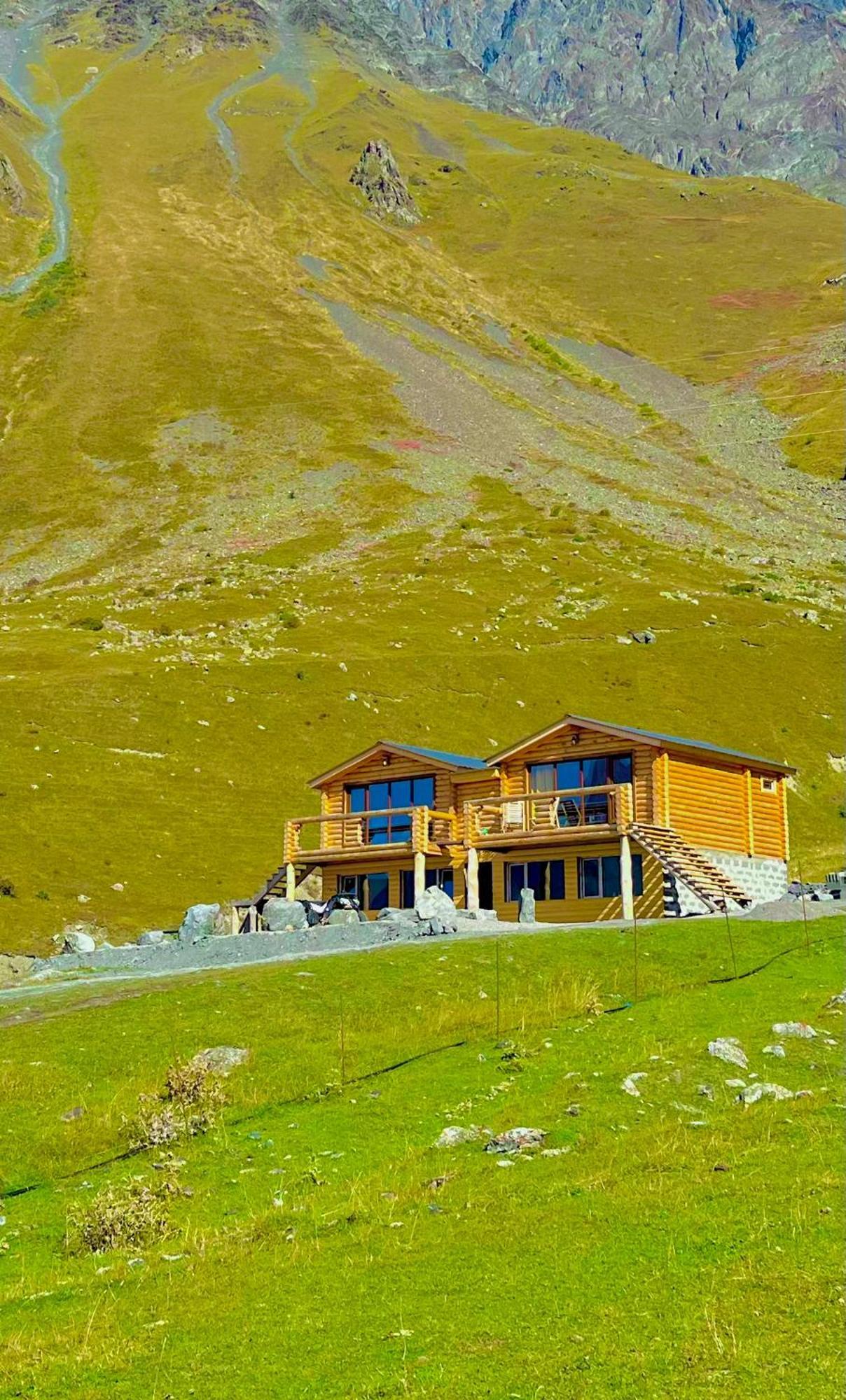 Villa Alone Stepantsminda